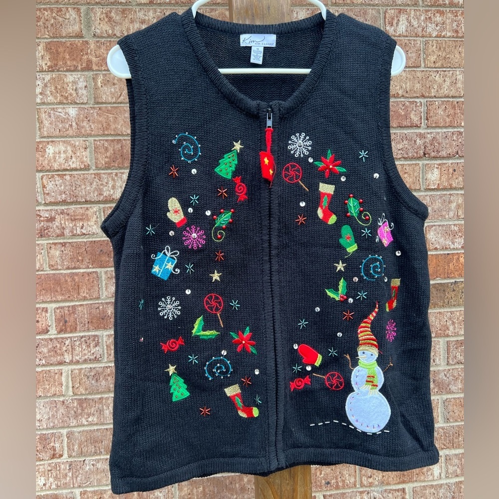 Kim Rogers Christmas sweater‎ vest